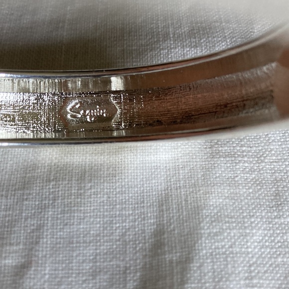 NWOT SEQUIN rd bracelet w/embossed “x” around it. $30 - Picture 5 of 5